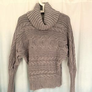 Gray winter knit sweater! Gorgeous!